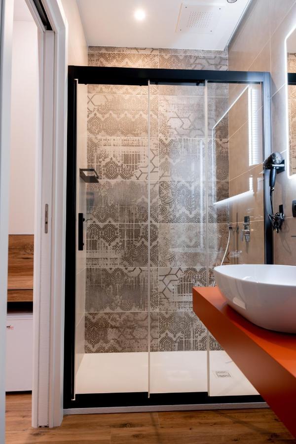 Calvani23 Luxury House Бари Экстерьер фото
