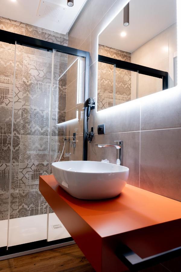 Calvani23 Luxury House Бари Экстерьер фото