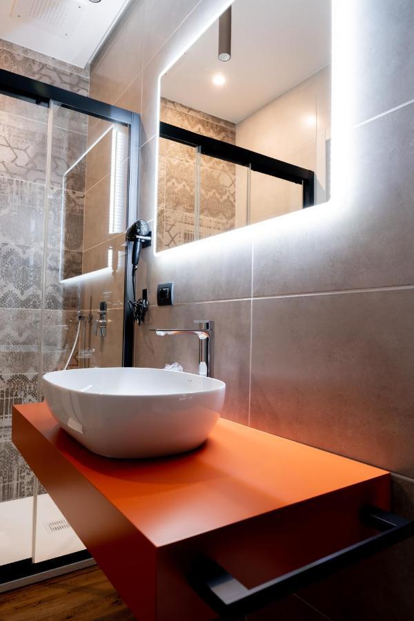 Calvani23 Luxury House Бари Экстерьер фото